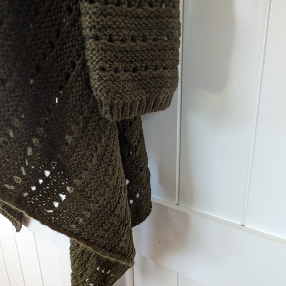 🌸 VENUS High/Low Duster Cardigan Sweater Open Front in Olive Green SIZE L - Picture 11 of 16